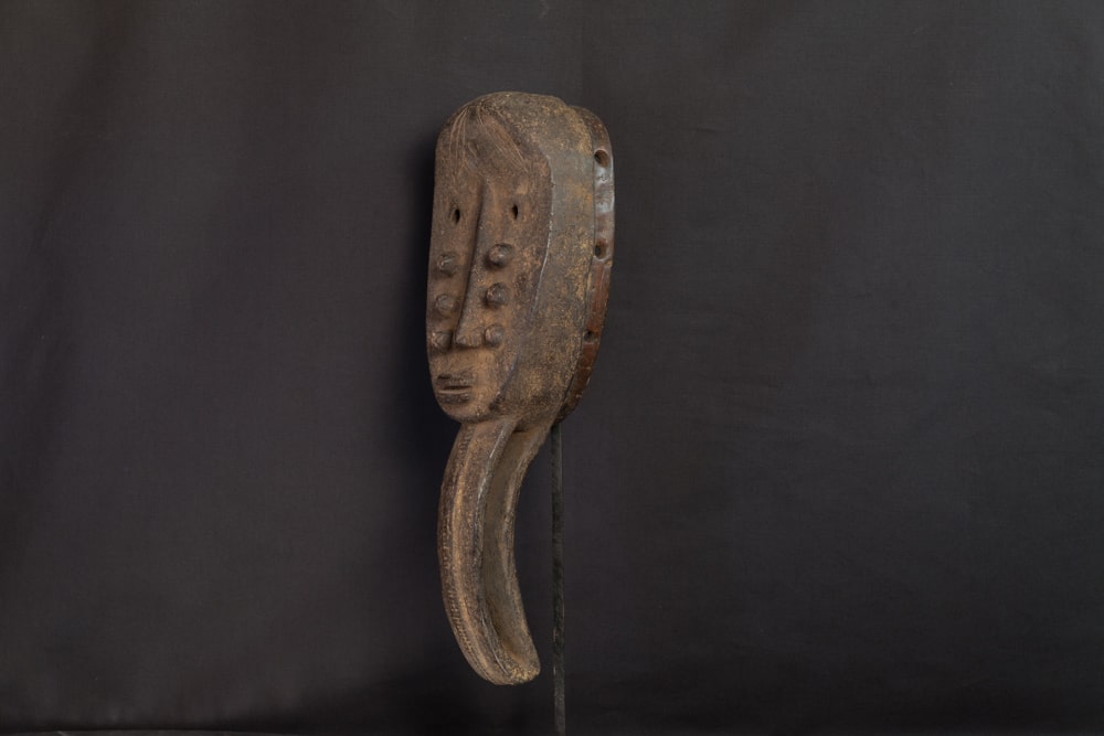 Masque Grebo à excroissances faciales -