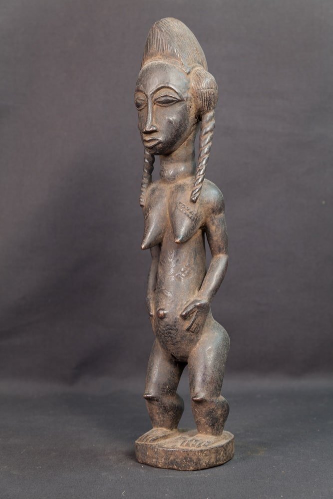 Statue Baoulé féminine à la coiffure torsadée -