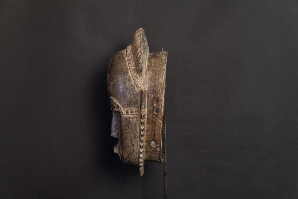 Masque Baoulé à scarifications frontales - 