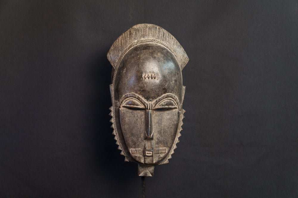 Masque Baoulé à scarifications frontales - 