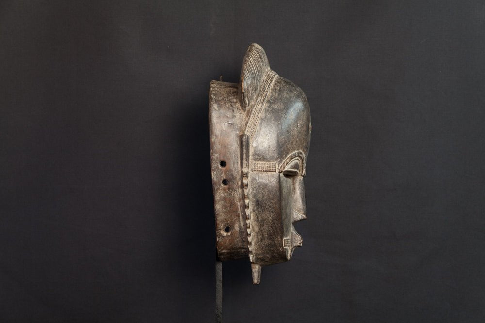 Masque Baoulé à scarifications frontales - 
