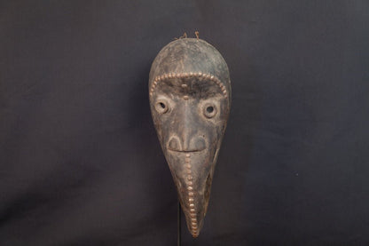 Masque Dan à bec d'oiseau allongé et axe de clous - 
