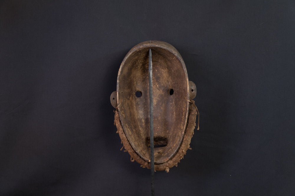 Masque Dan à surface cloutée et bouche ouverte - 