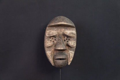 Masque Igbo initiatique circulaire aux cornes recourbées - 
