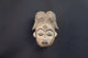 Masque Punu à hautes nattes et visage kaoliné - 