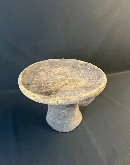 Tabouret africain monoxyle avec anse latérale - 