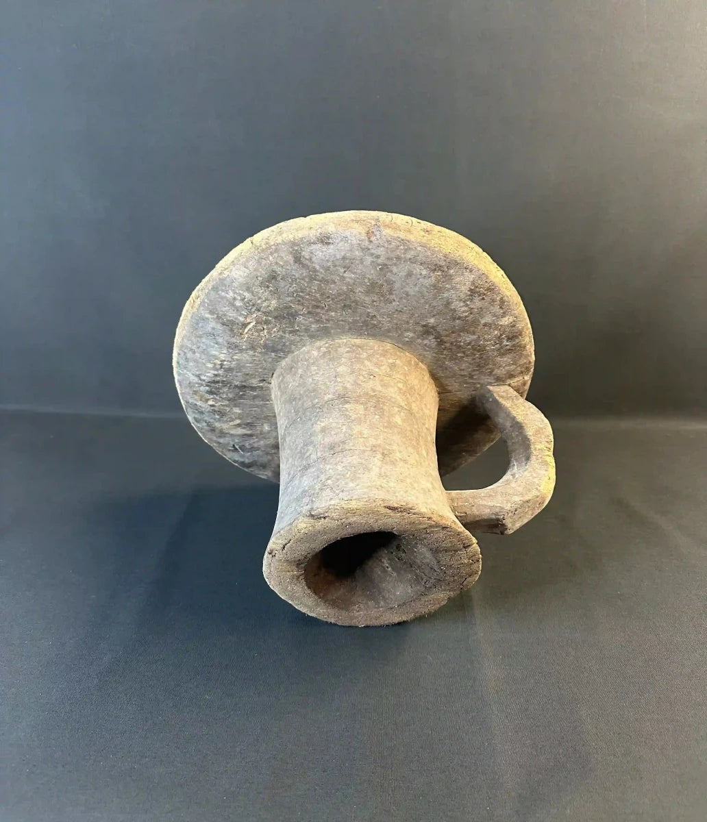 Tabouret africain monoxyle avec anse latérale - 