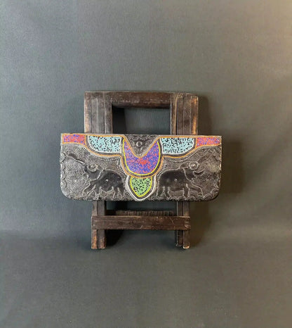 Tabouret africain pliant carré en bois perlé - 