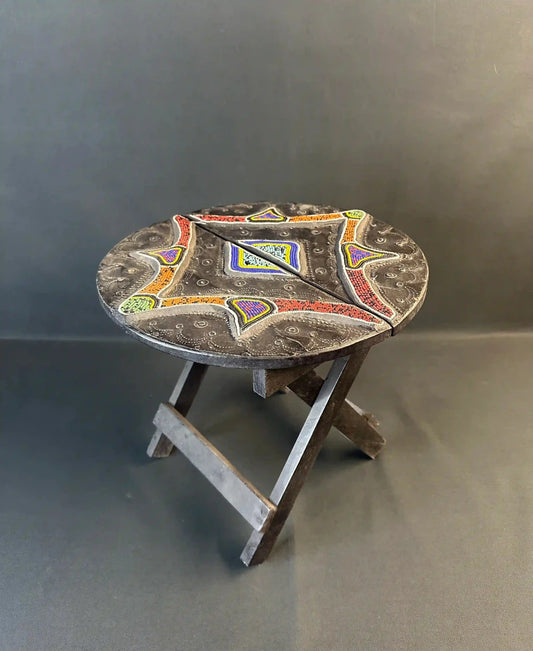Tabouret africain pliant rond en bois perlé - 
